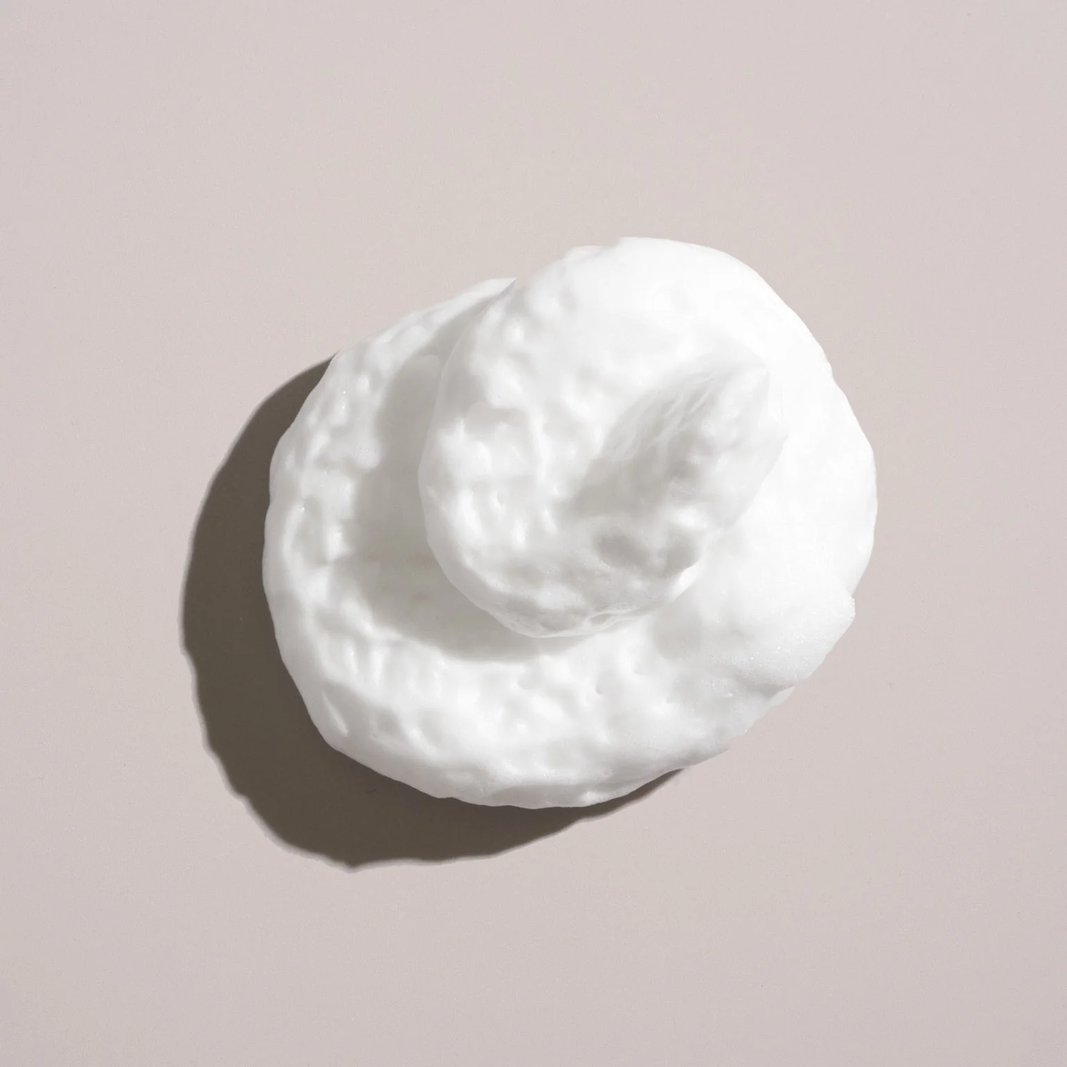 102-grandiose-hair-plumping-mousse-2.webp Grandiose Hair Plumping Mousse