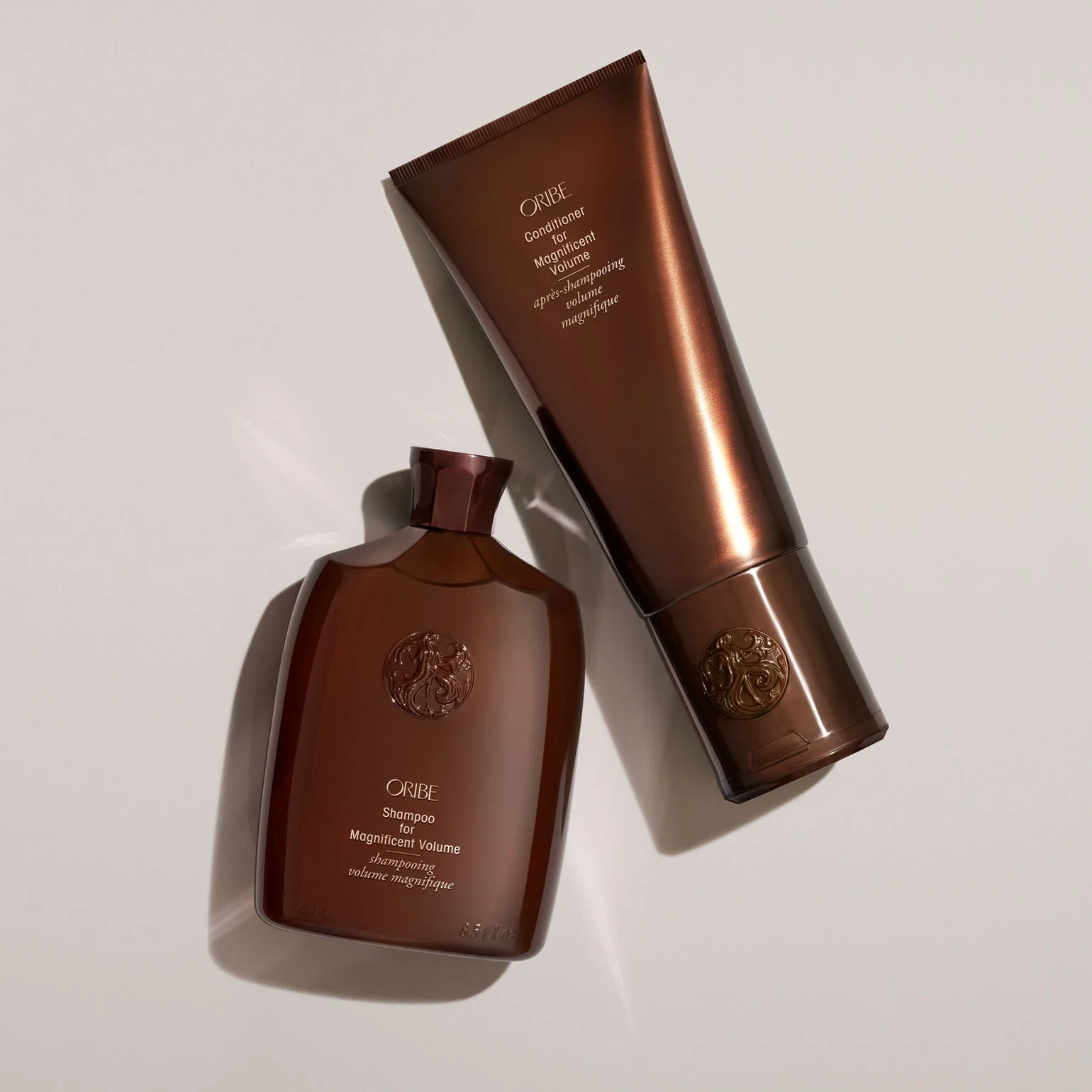 105-shampoo-for-magnificent-volume-6.webp Shampoo for Magnificent Volume