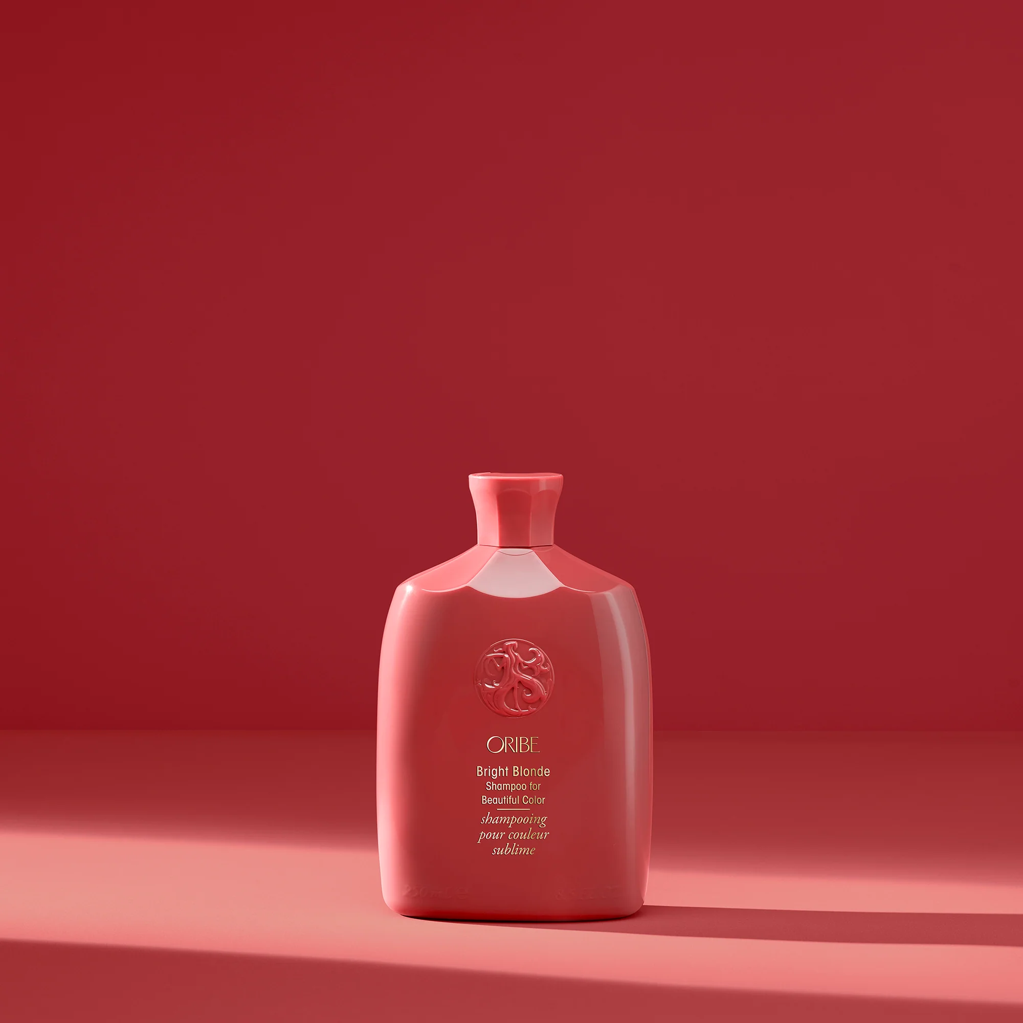 110-bright-blonde-shampoo-for-beautiful-color-1.webp Bright Blonde Shampoo for Beautiful Color