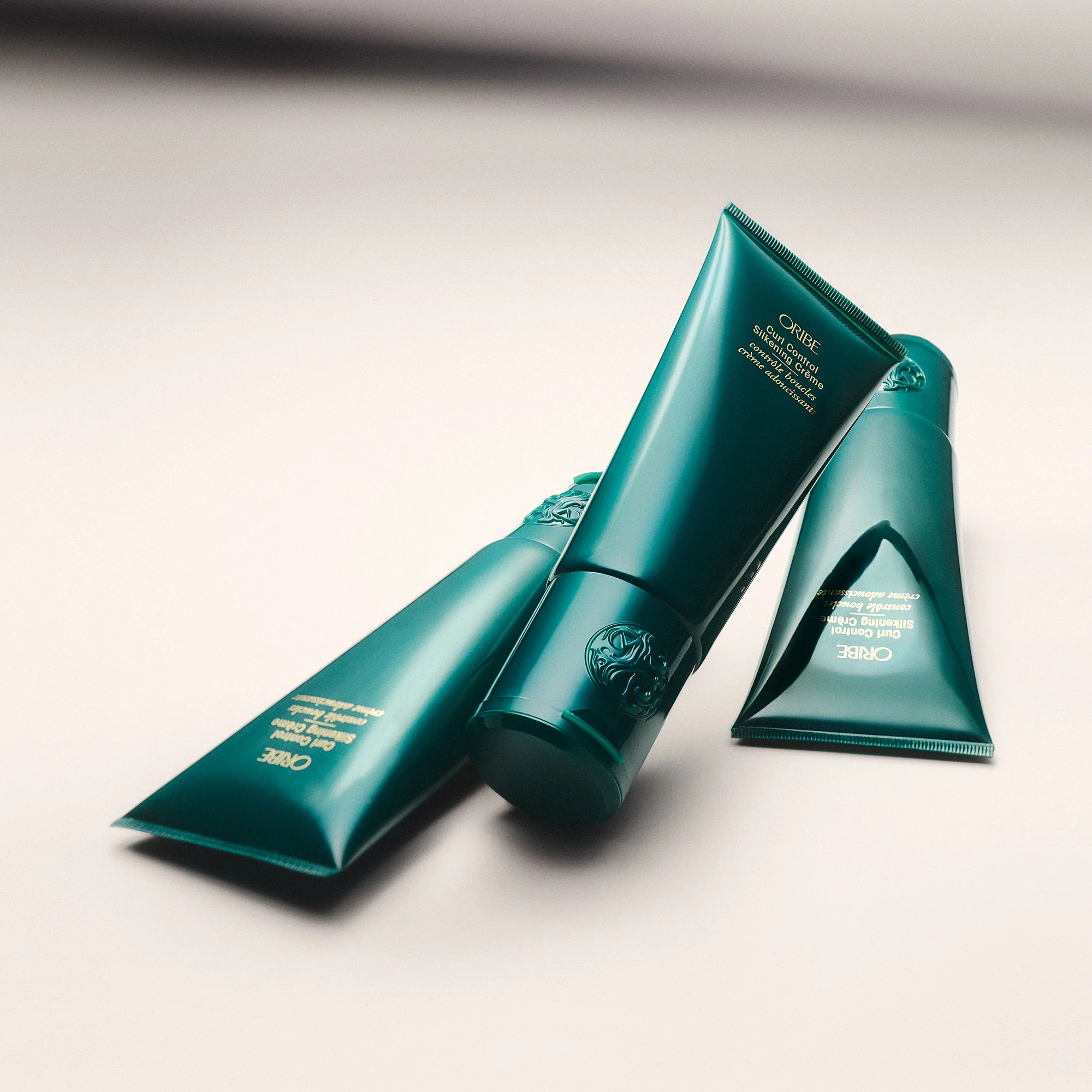 151-curl-control-silkening-cre-me-6.webp Curl Control Silkening Crème