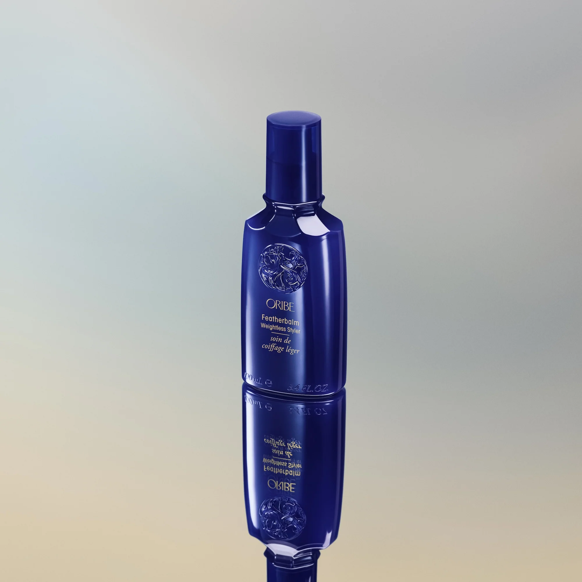171-featherbalm-weightless-styler-6.webp Featherbalm Weightless Styler