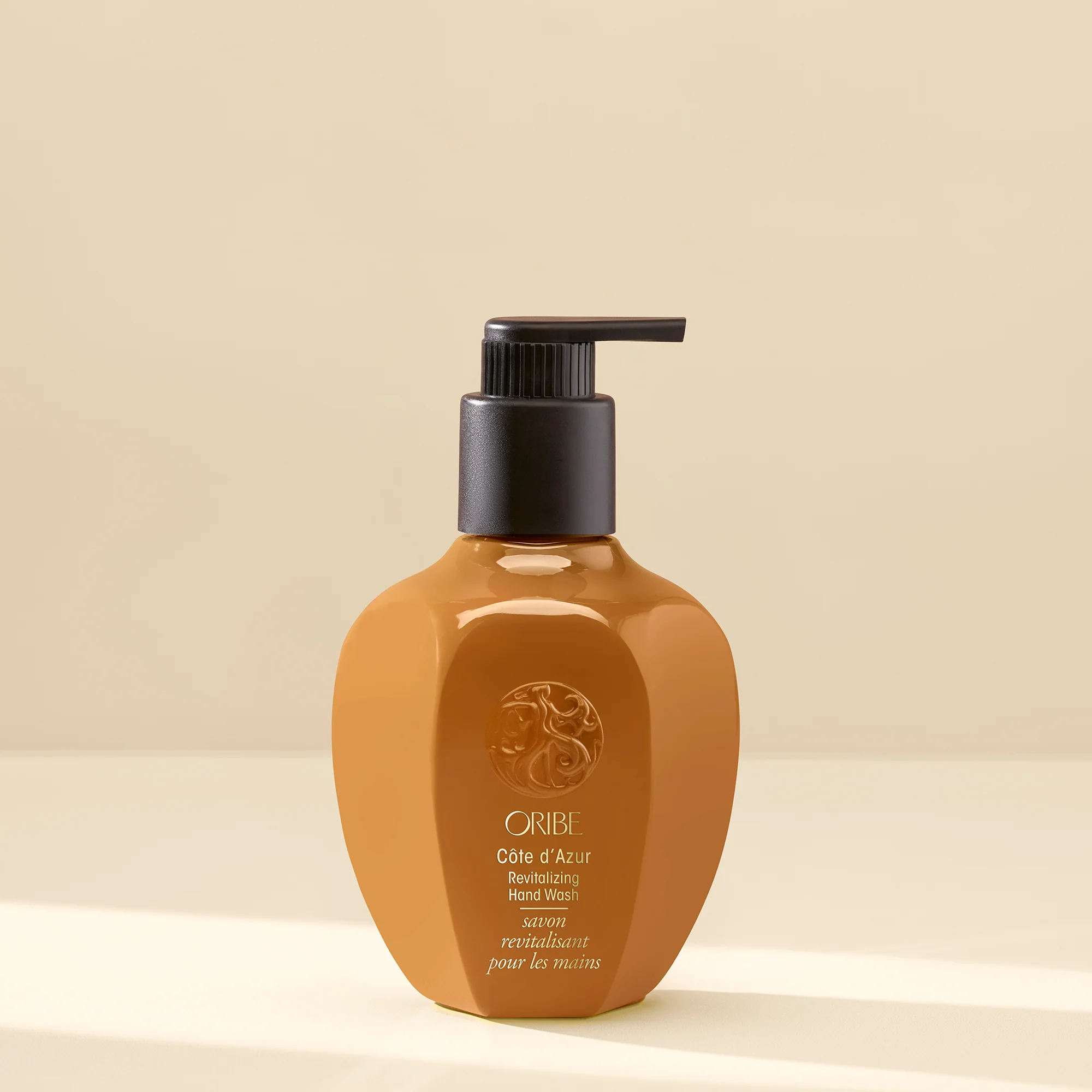 181-co-te-d-azur-revitalizing-hand-wash-1.webp Côte d’Azur Revitalizing Hand Wash