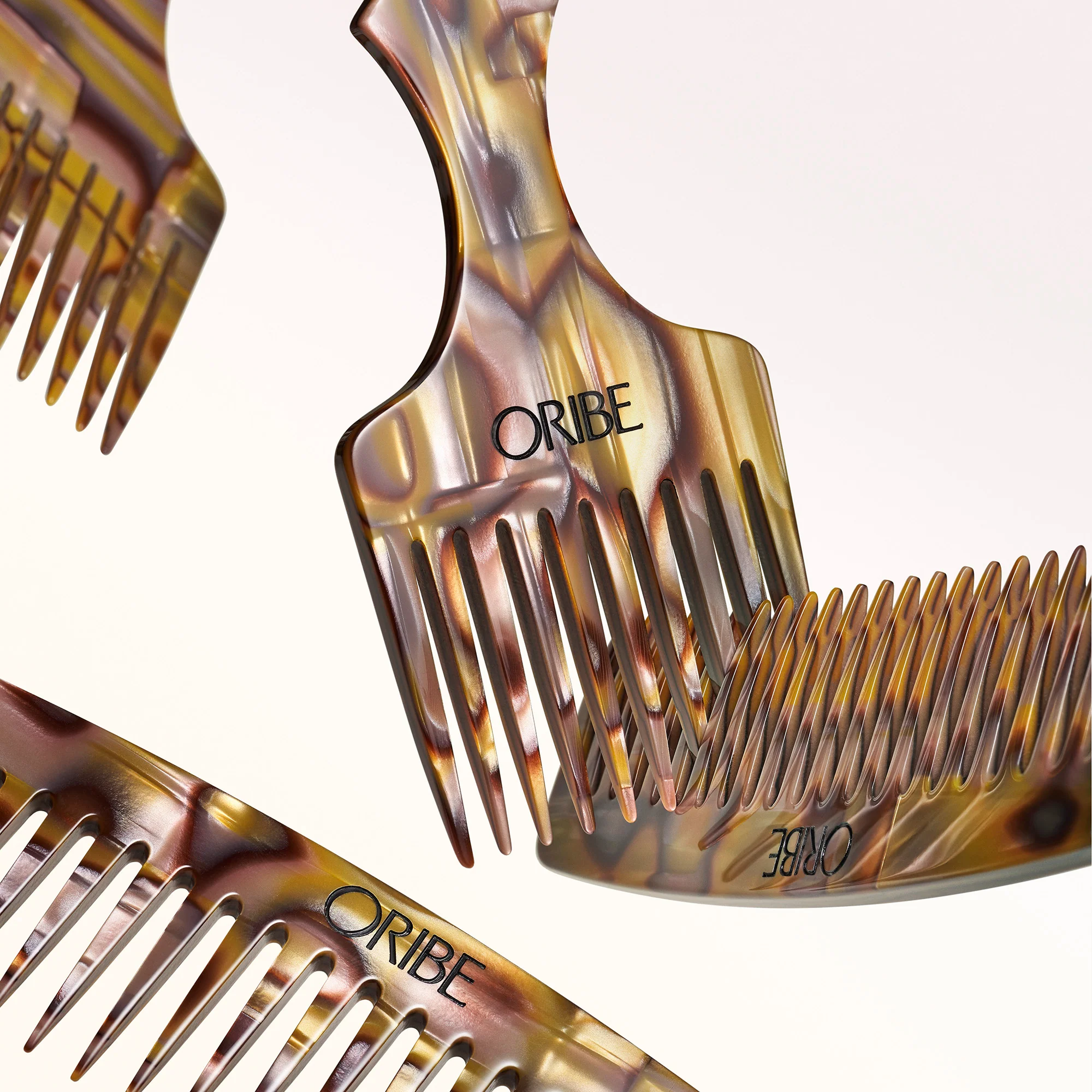 217-italian-resin-hair-pick-3.webp Italian Resin Hair Pick
