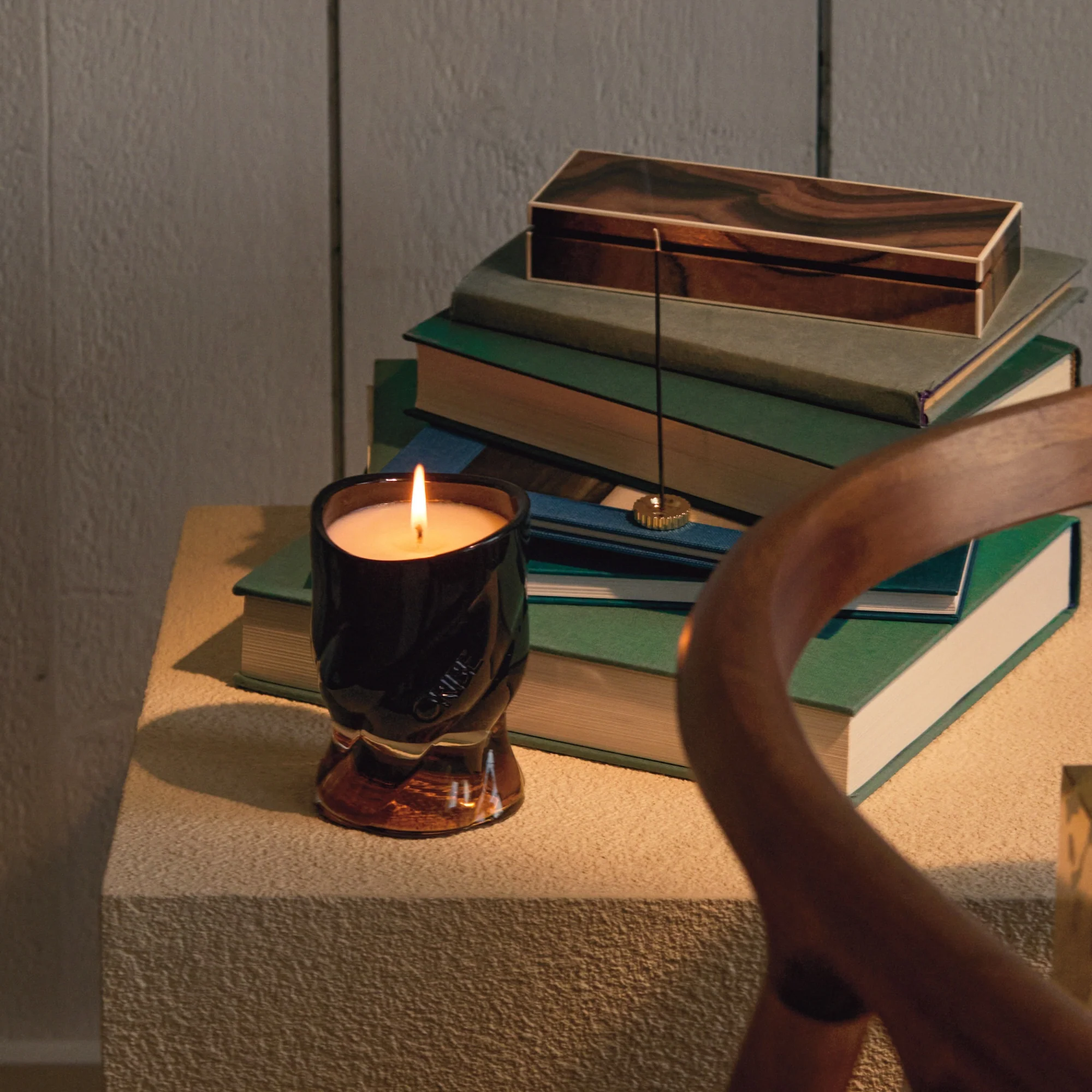 223-co-te-d-azur-scented-candle-5.webp Côte d’Azur Scented Candle